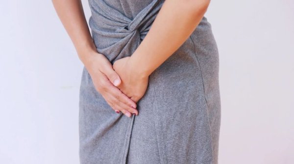 优配合伙人 女性一打喷嚏就“漏尿”是怎么回事？三大原因，一文为你讲透